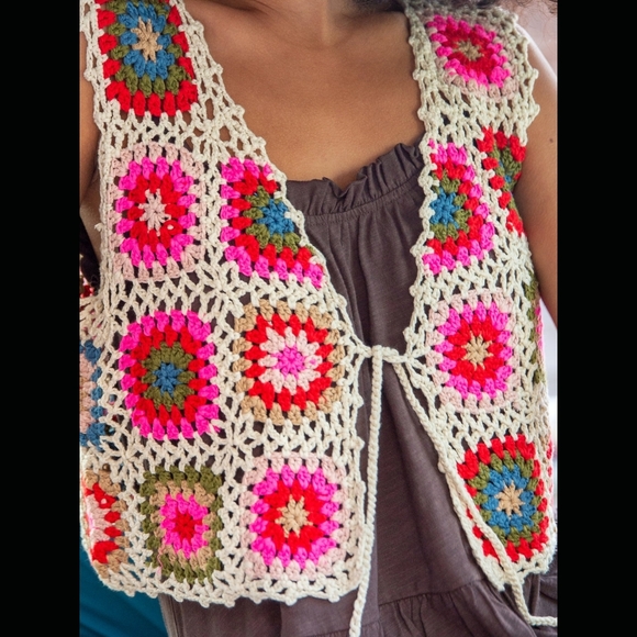 🌈 Granny Square crochet vest top by Natural Life free spirit boho hippie people - Picture 2 of 4